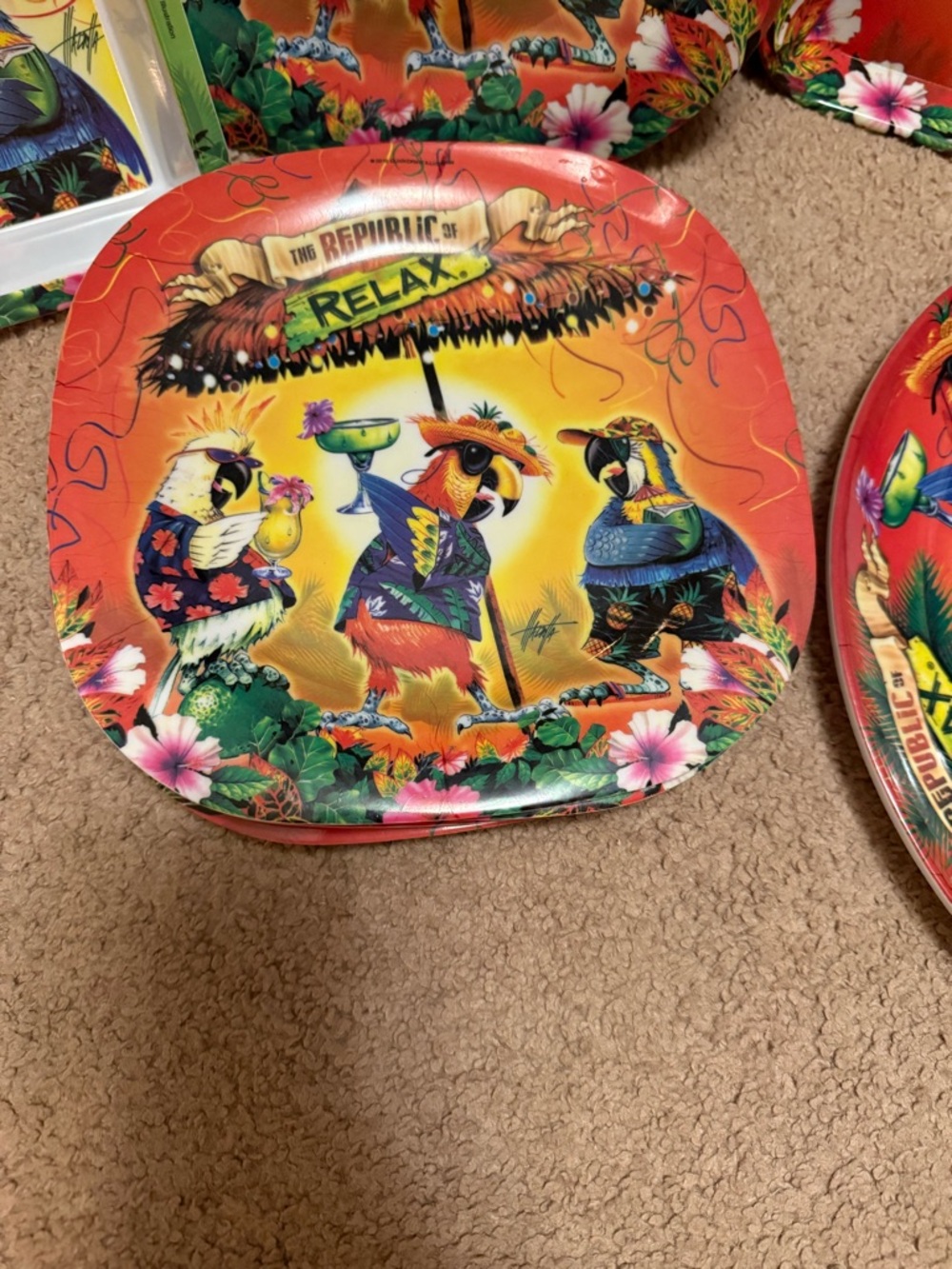 Party plates set - Picture 2 of 7